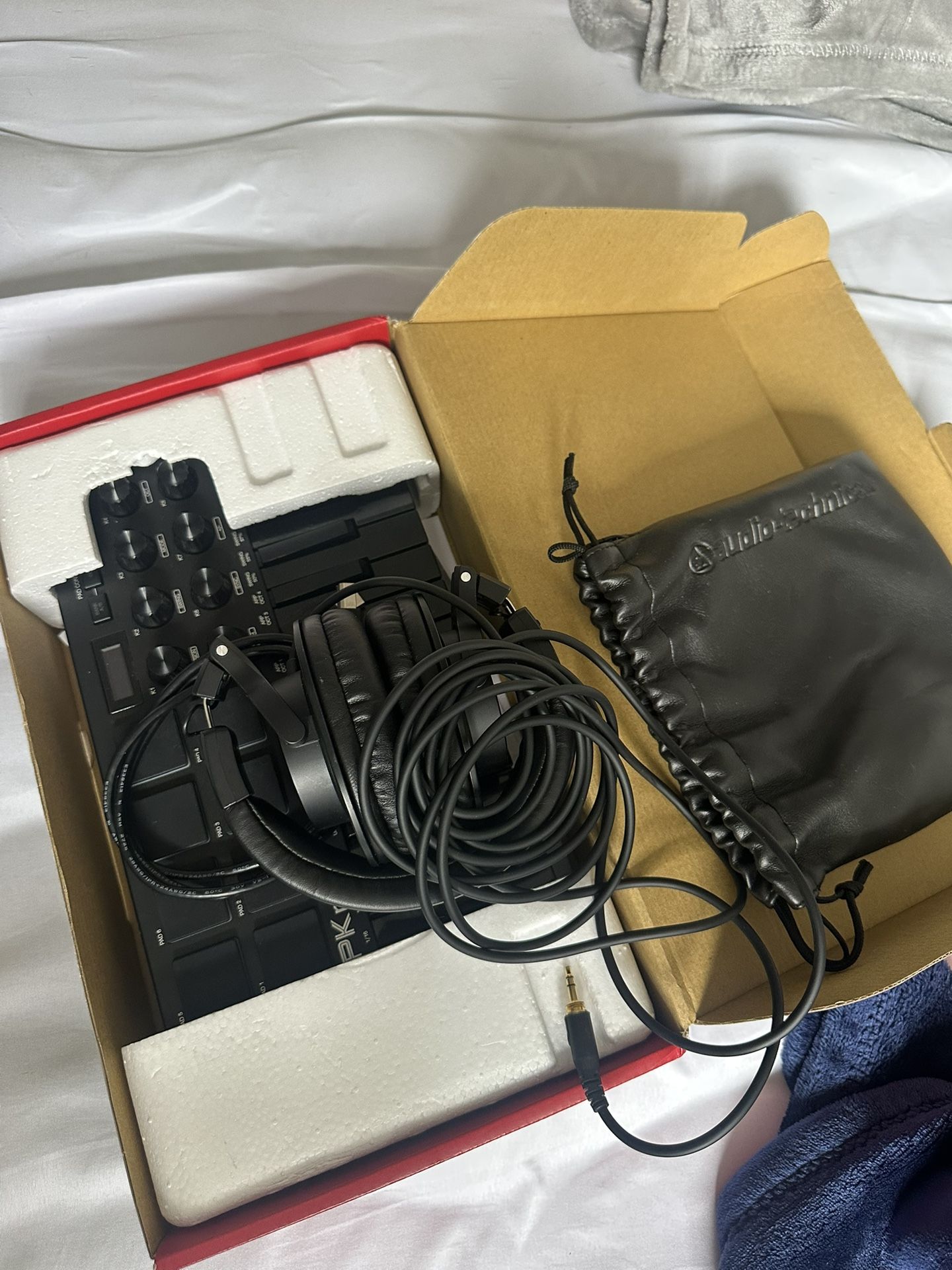 MPK MINI3 and auto-technica headphones