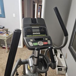 Live Strong Elliptical