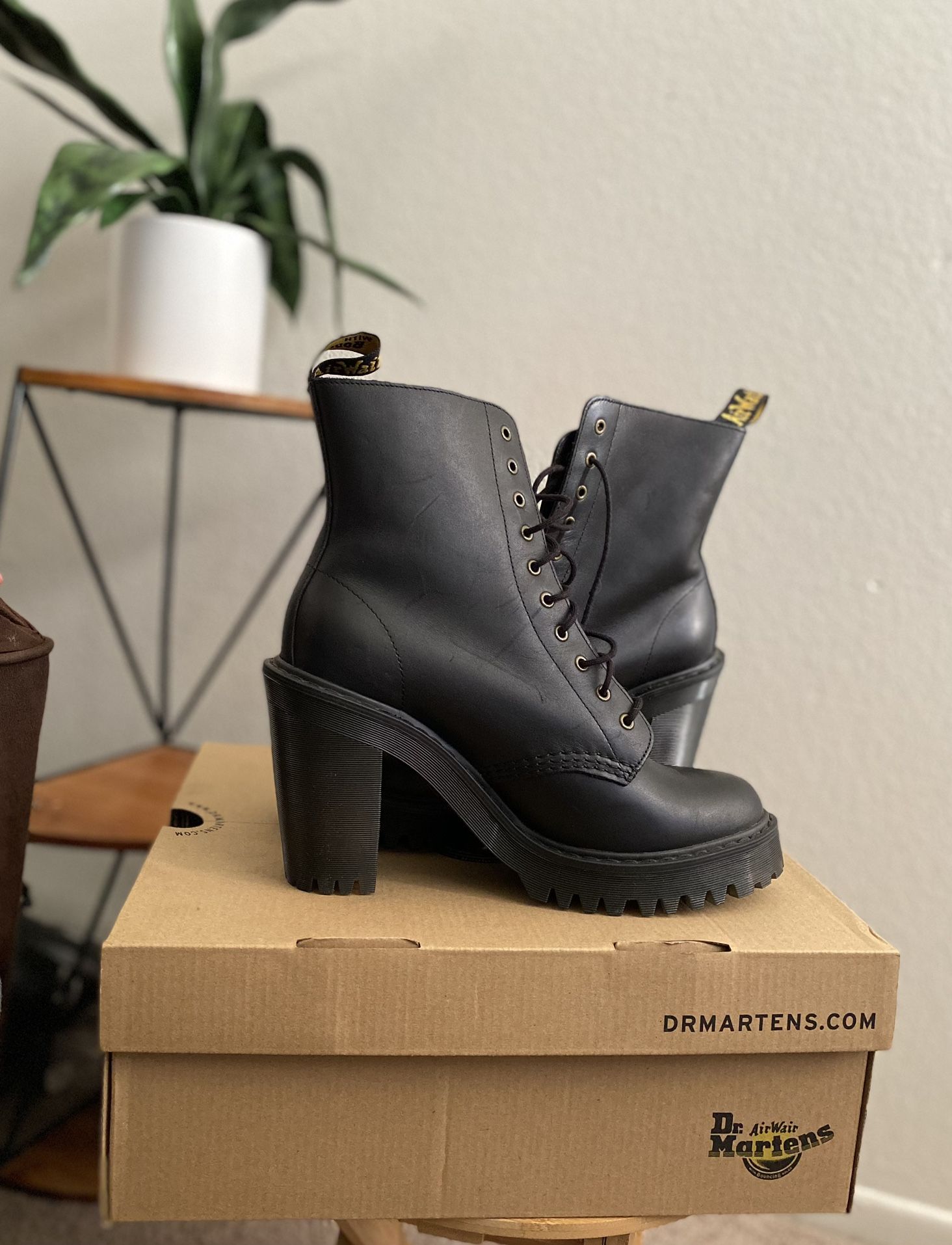 Doc Marten Kendra Boots