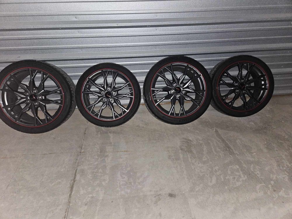 2025 C8 Wheels 19/20 Inch