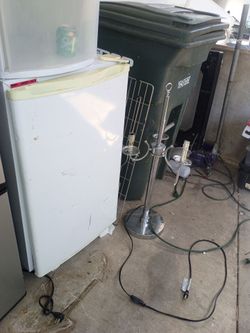 Fridge works and gets cold