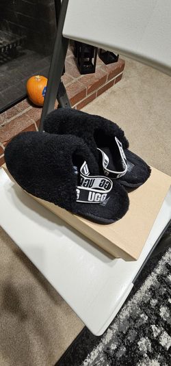 UGGZ FOR GIRLS SIZE 1