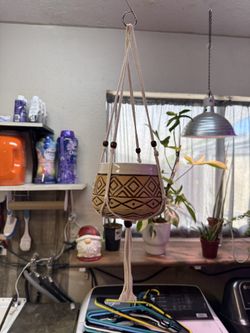 Macramé hangers with flower pots