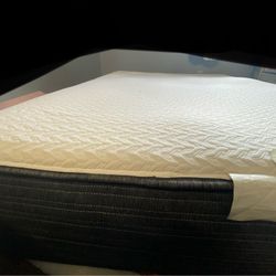 Queen Mattress 