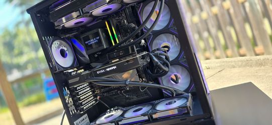 EVGA RTX 3090 KINGPIN 13900K GAMING PC (ROG, Lian Li)