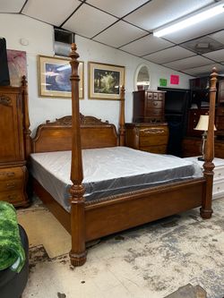 King size bed
