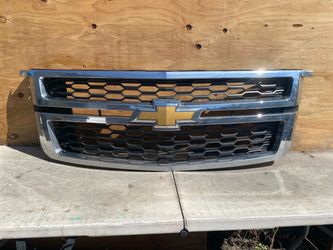 2015-2020 front grill Chevy Tahoe. OEM