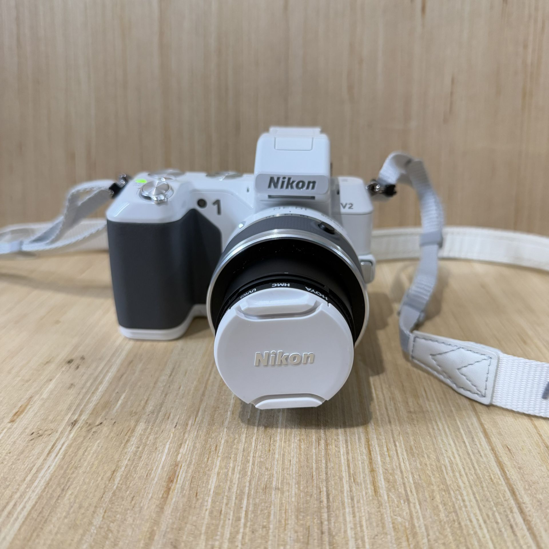 Nikon 1 V2 14.2 MP HD Digital Camera w/10-30mm,SDCard,Charger Tested Great Read!
