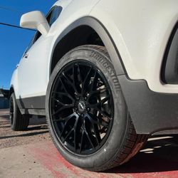18x8 Versus Rines Y Llantas 235/50/18 Bridgestone  HT