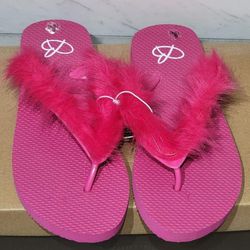 Women's Pink Furry Flip Flops $3 each (one available in size S 5-6 and one available in size M7-8)

