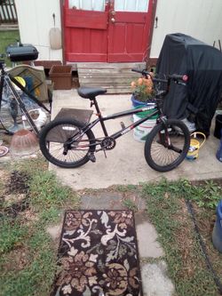 Hyper Bike Co. Spinner Boys Bike