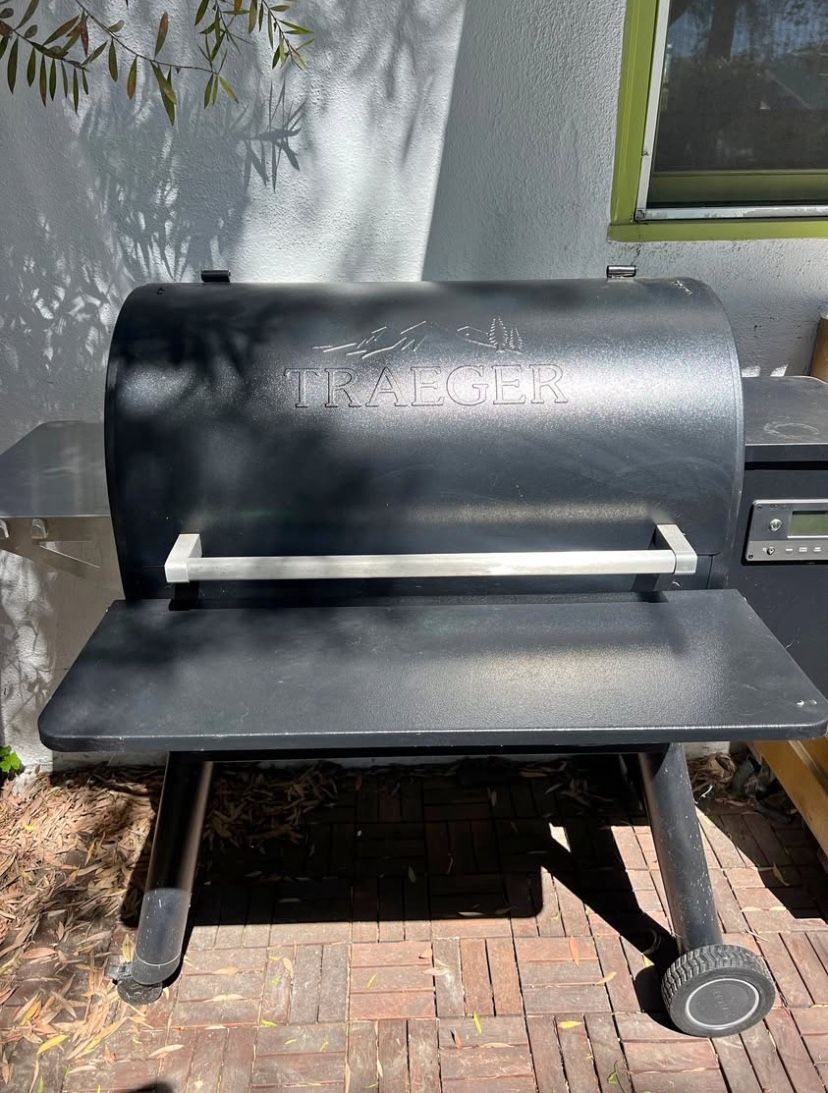 Traeger-Ironwood .885