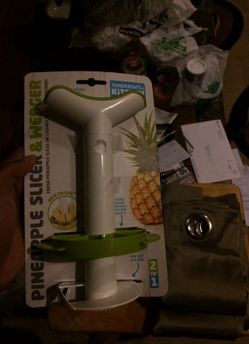 Pineapple Slicer