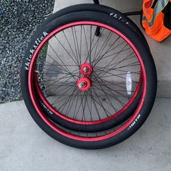 Throne Rims