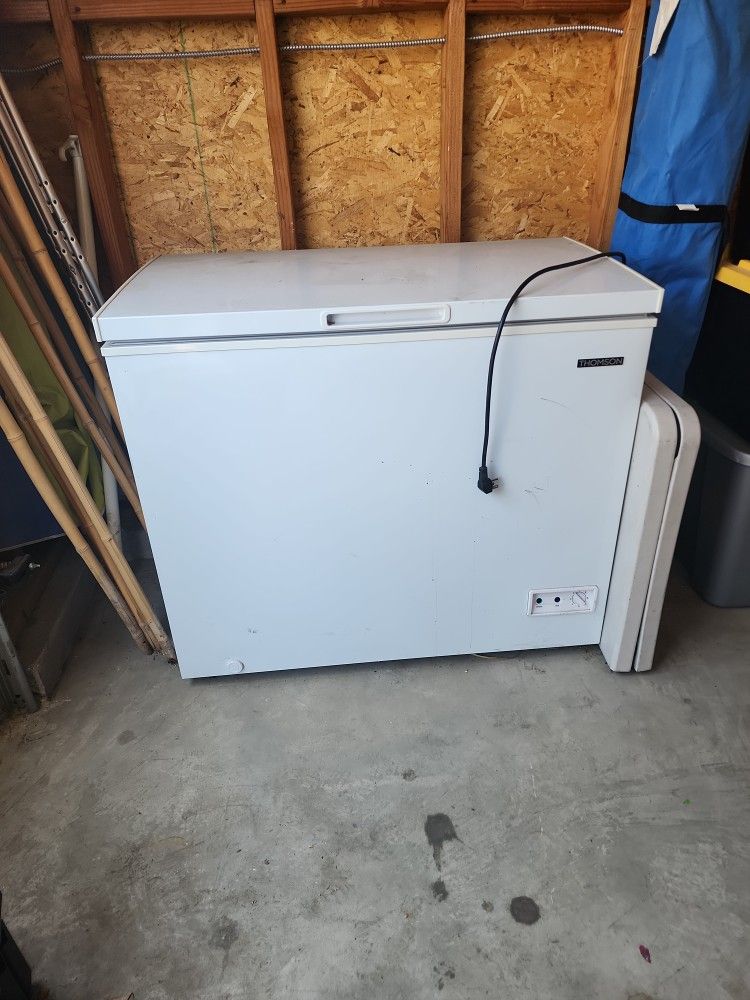 Thomas Deep Freezer