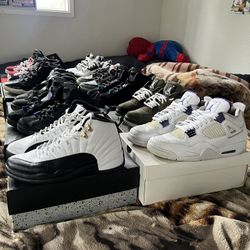 10 PAIRS OF JORDANS SIZE 10-11.5