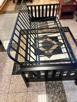 Folding Futon bed/sofa