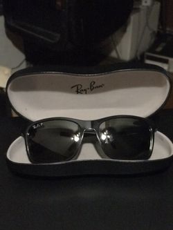 Authentic Ray Ban Sunglasses’s