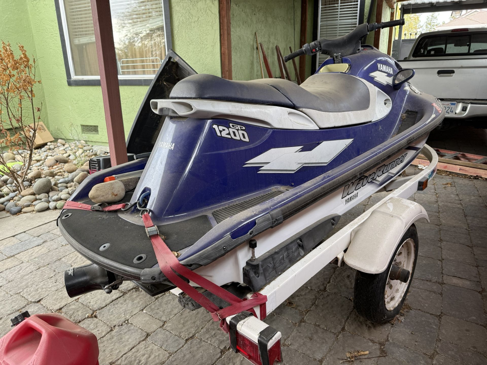 1999 Yamaha 1200gp