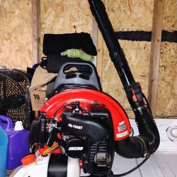 Echo Blower Like Newww $399