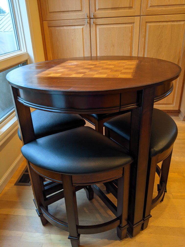Checker & Chess Game Table With Four Stools