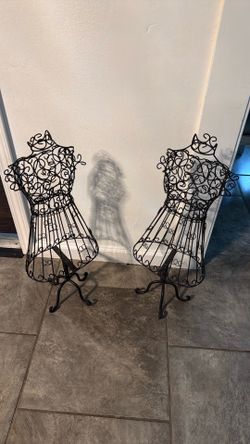 Wrought Iron Jewelry Mannequin