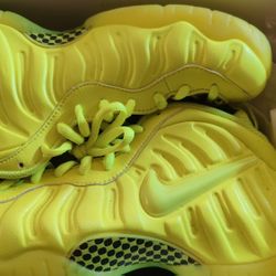 Barely Used Neon Nike 
