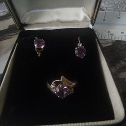 Vintage 14k Gold Ring & Earring Set w/3-1K Amethysts & 4-1/16K Diamonds