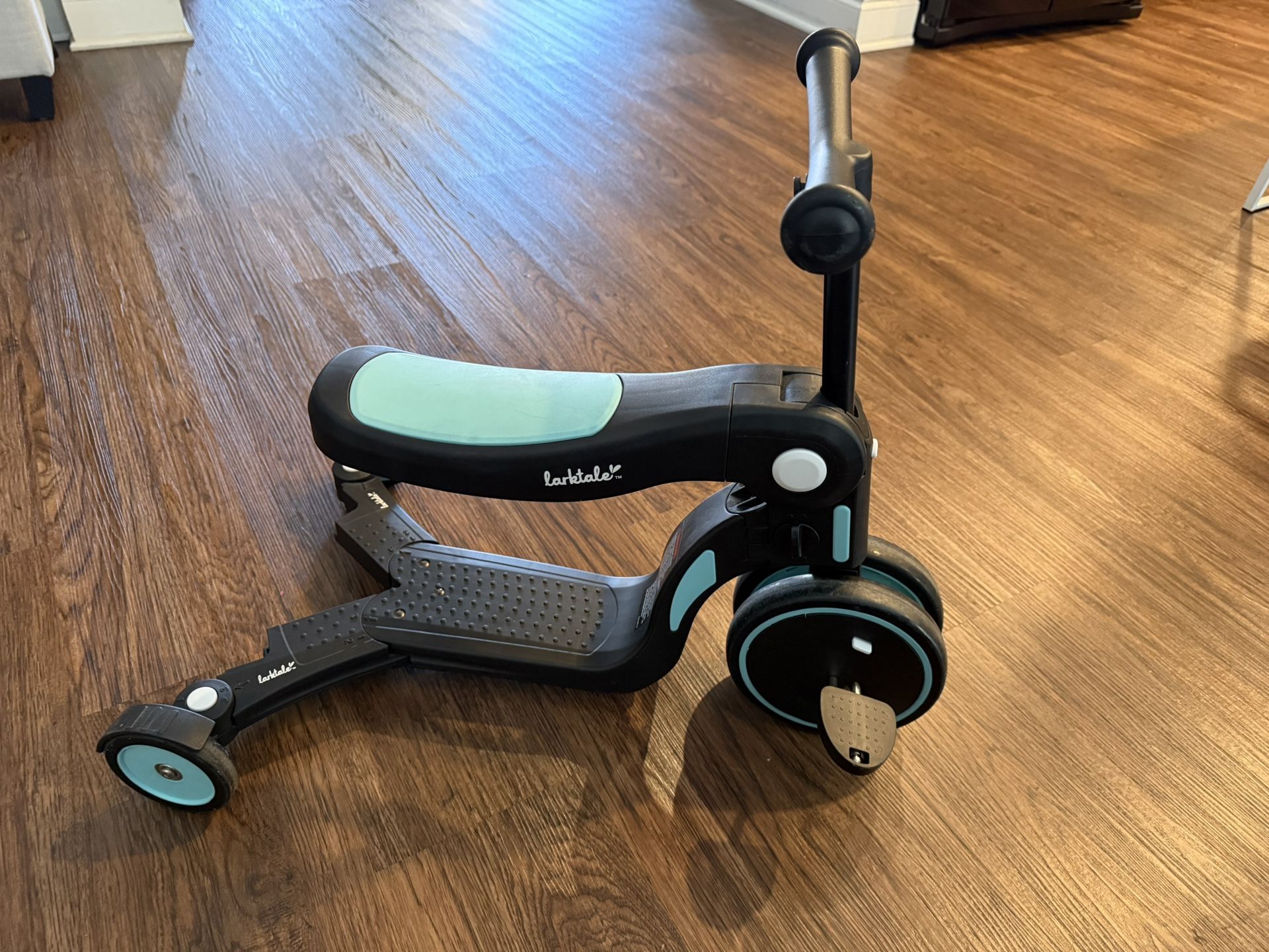 Larktale Scoobi 5-in-1 Scooter-bike-tricycle