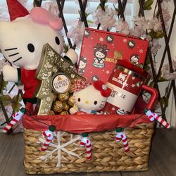 Hello Kitty Christmas Basket 