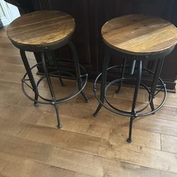 Rustic Farmhouse Stools