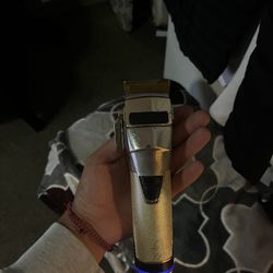 BABYLISS PRO CLIPPERS