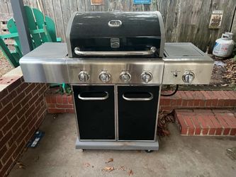 Kenmore Grill