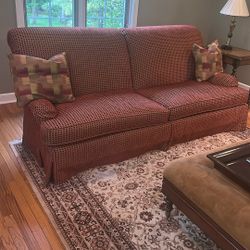 Couch 7’ Lx 3Wx 3’Ht 