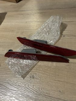 Ford 2018+ Mustang OEM Side Marker Lights (2)