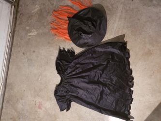 Little girls witch costume with hat