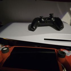 Playstation 5 Bundle With Portal