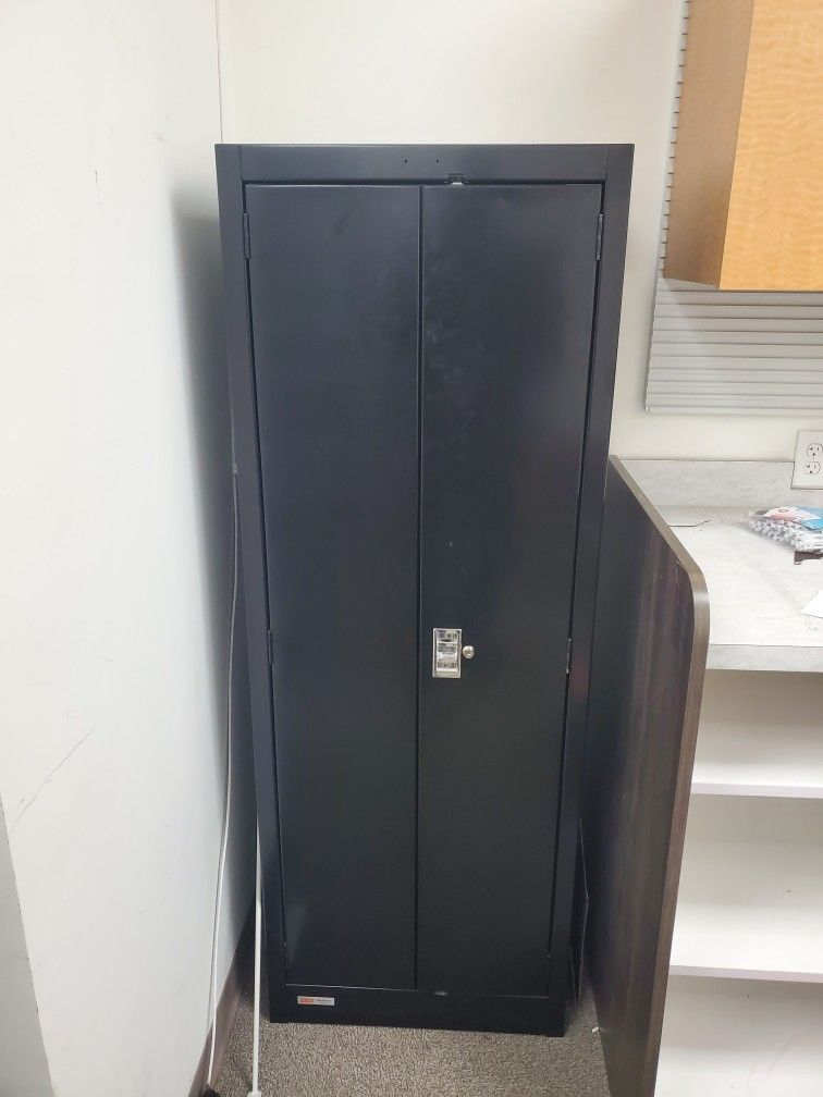Slim Storage Cabinet Locking