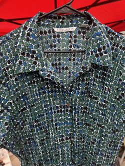 Beautiful Ladies Blouse Size 2xl