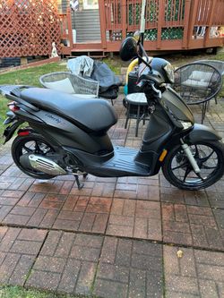 Piaggio Liberty S Scooter