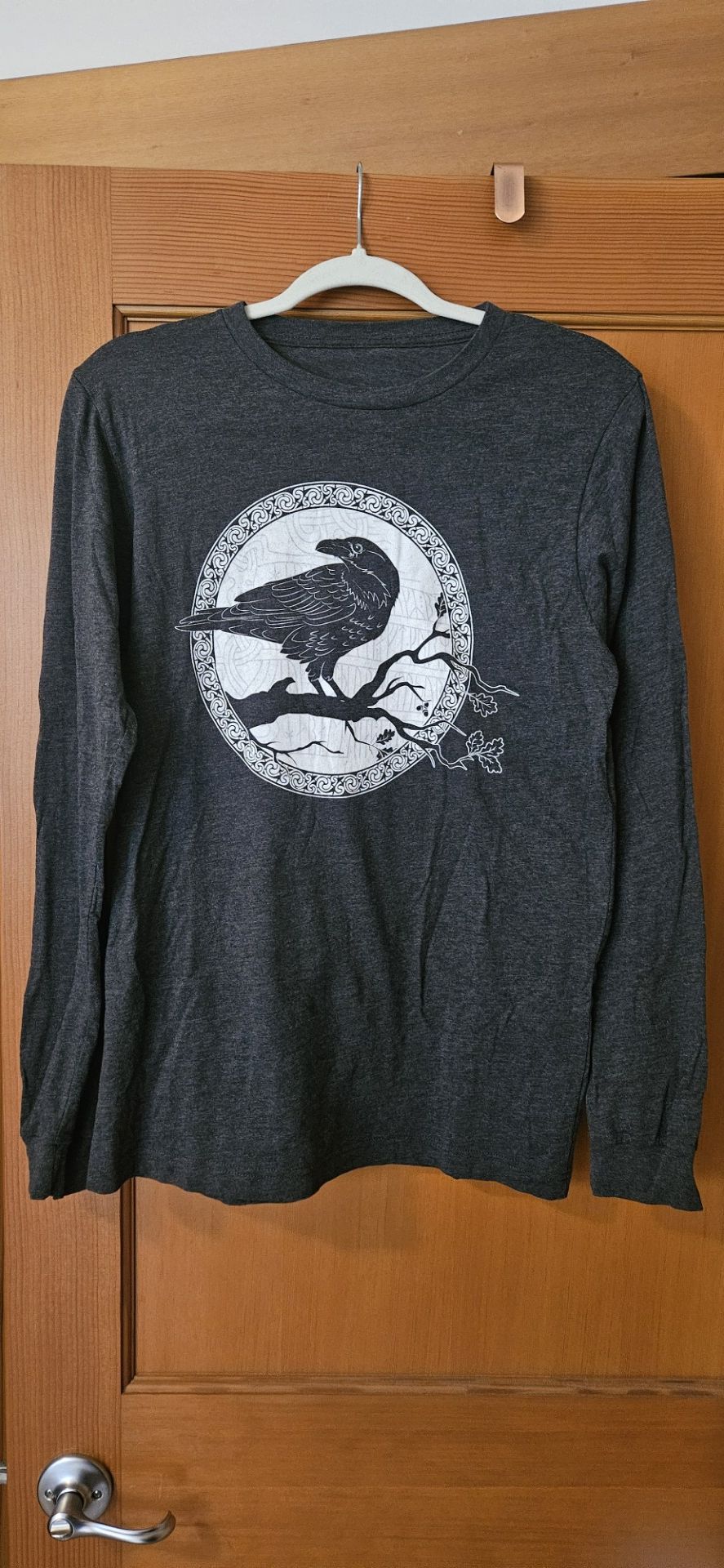 Raven Long Sleeve Women's Shirt
