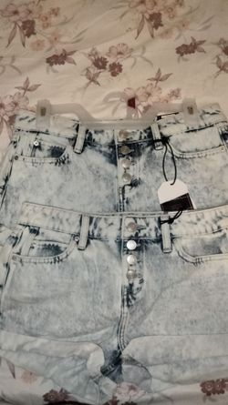 Brand new junior size 5 Stone wash shorts $5 each