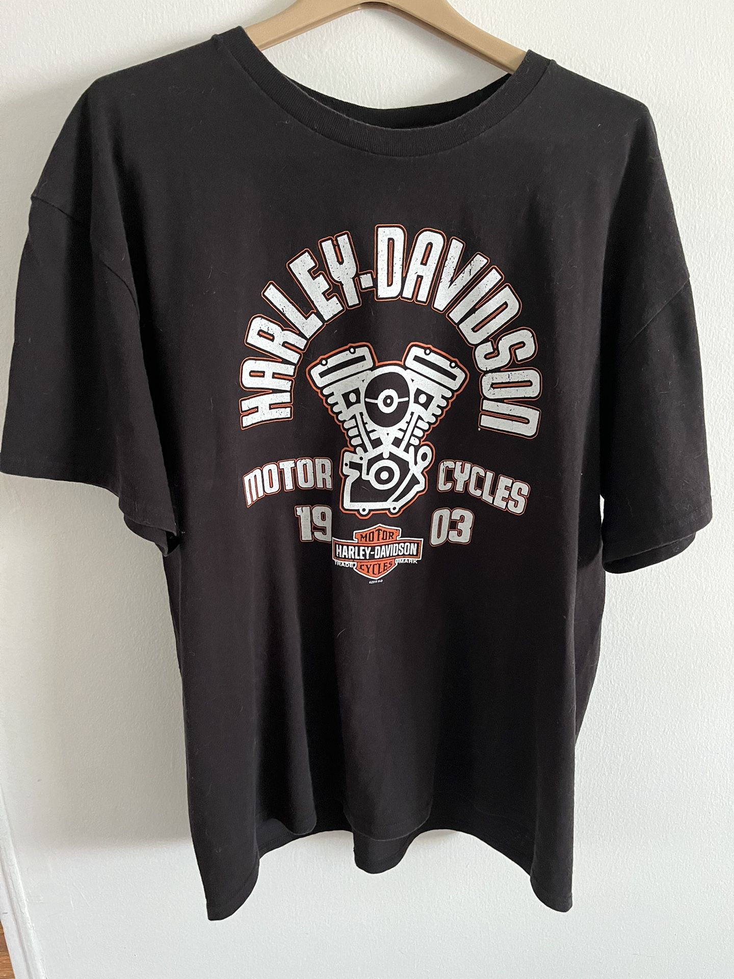 Harley Davidson Tshirt and ZIPPO