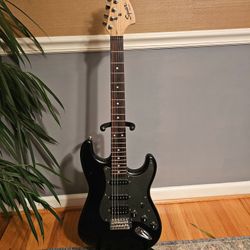 Fender Squier Affinity RIGHT handed guitar BLK SILVER GLITTER - (North Seattle)