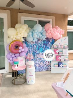 Unicorn Shimmer Wall Backdrop and Balloon Garland!! 🦄 