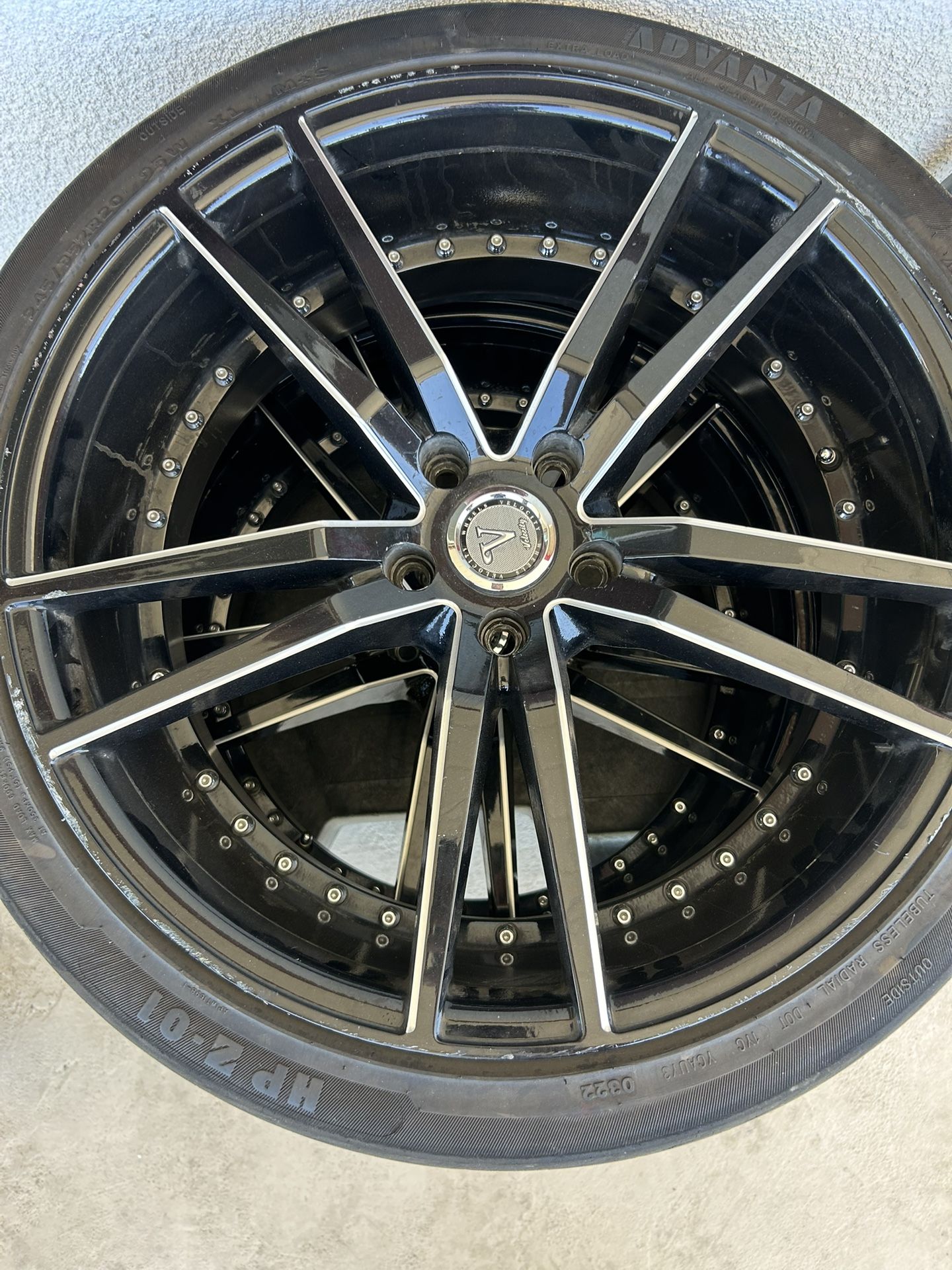 Velocity Rims 20in 5x114