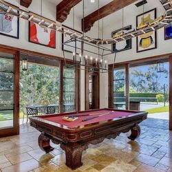 Ultimate Man Cave 9 Foot Solid Wood Pool Table  