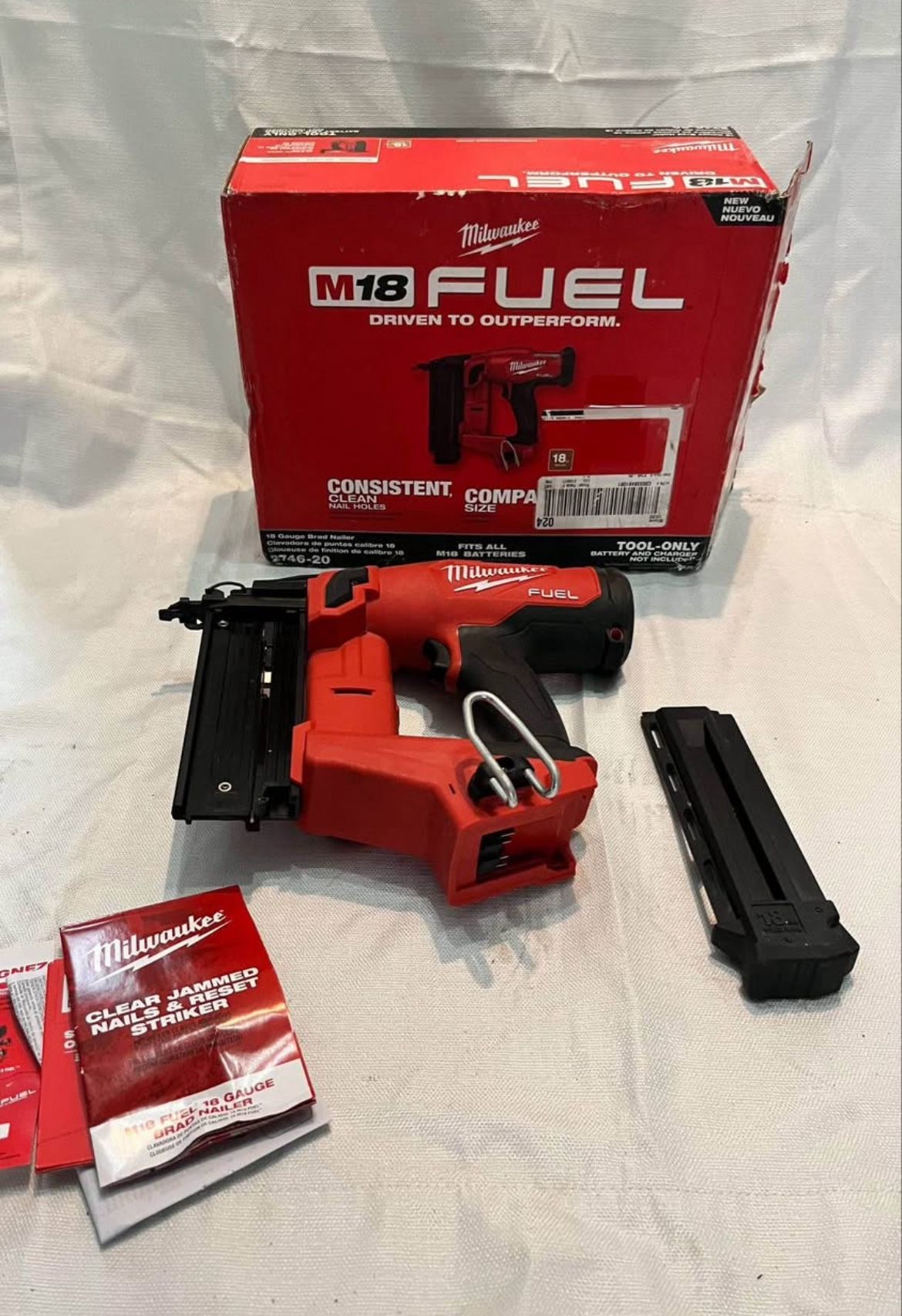Milwaukee M18 18- Gauge Brad Nailer