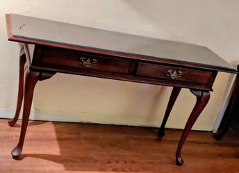 Queen Anne Style cherry Writing Desk