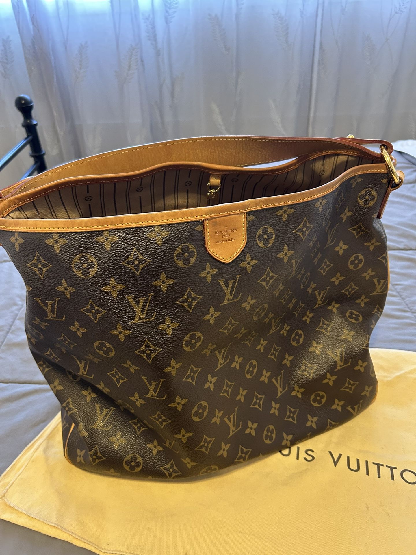 Louis  Vuitton Monogram Delightful MM Shoulder Bag